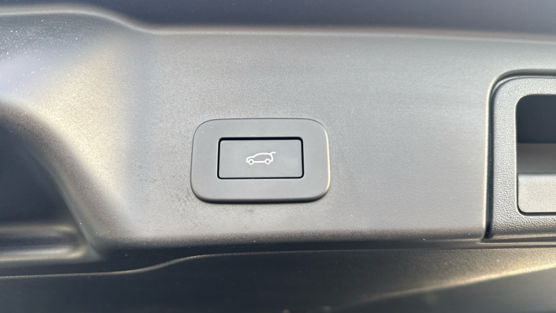 Land Rover Range Rover Evoque 1.5 P300e Dynamic SE 5dr Auto Hatchback